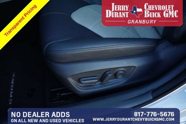 Used 2018 Toyota Camry XLE FWD image 18