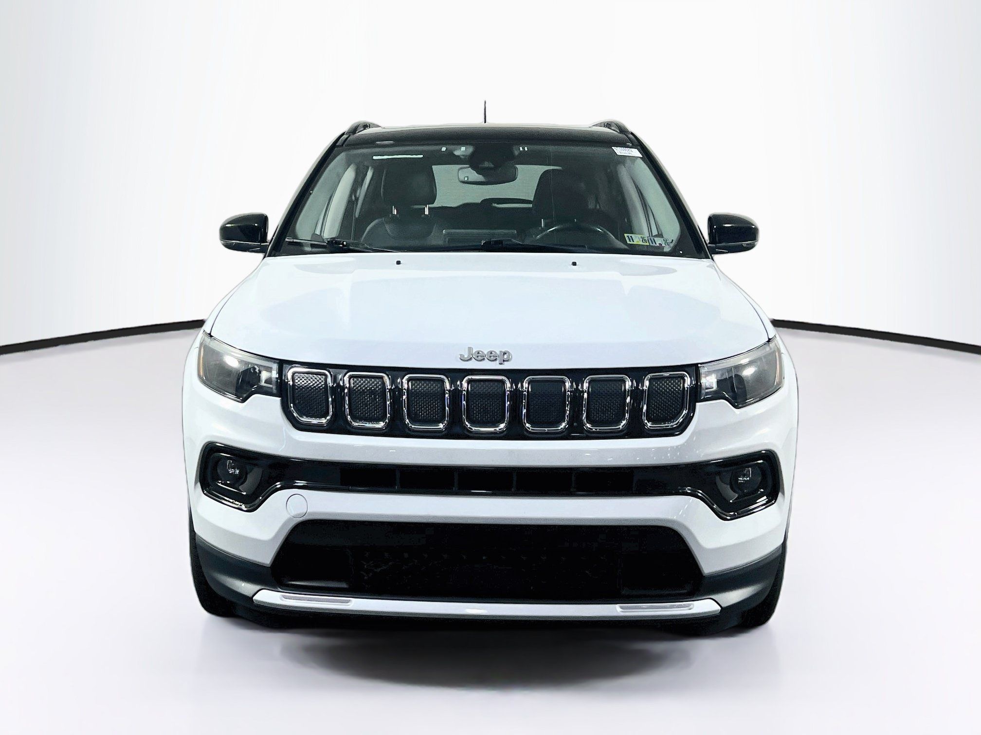 Used 2022 Jeep Compass Limited w/ Sun and Sound Group AWD/4WD image 2