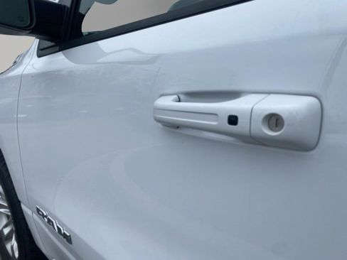 Used 2024 RAM 1500 Laramie image 11