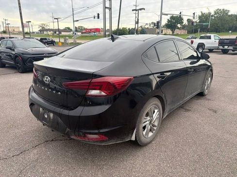 Used 2019 Hyundai Elantra SEL FWD image 18