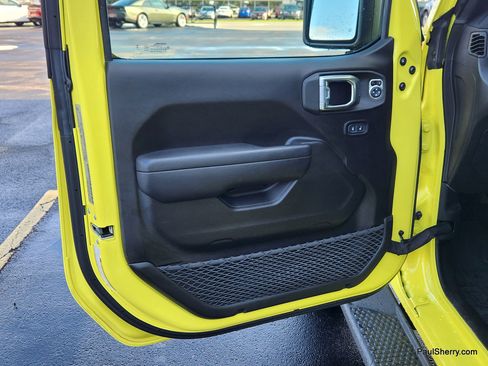 Used 2023 Jeep Wrangler Sport AWD/4WD image 25