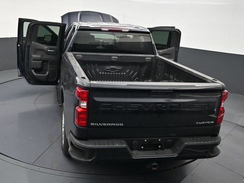 Used 2023 Chevrolet Silverado 1500 Custom image 32
