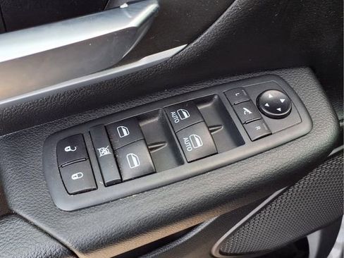 Used 2020 RAM 1500 Big Horn image 16