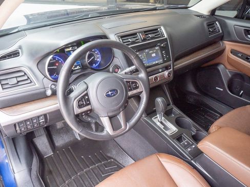 Used 2017 Subaru Outback 3.6R Touring image 9