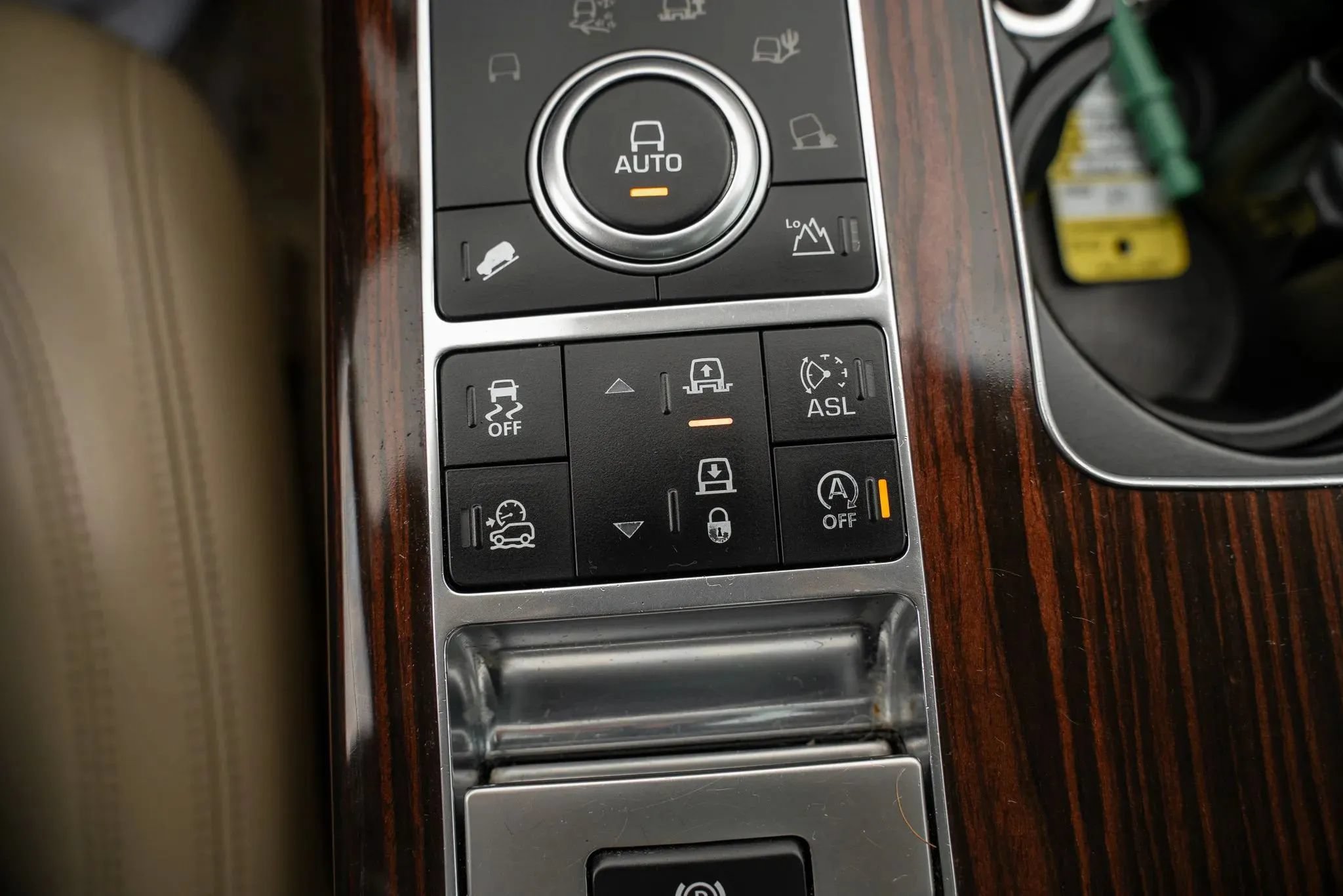 Used 2016 Land Rover Range Rover AWD/4WD image 30