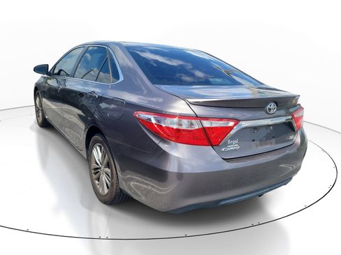 Used 2016 Toyota Camry SE FWD image 5