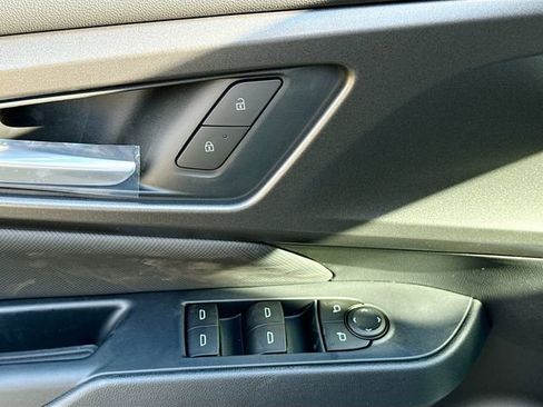 New 2026 Chevrolet Equinox EV LT image 19