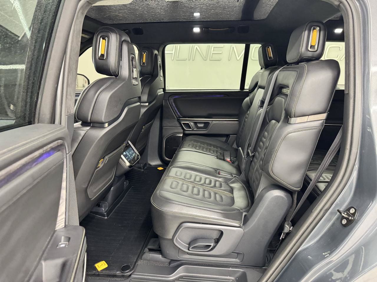 Used 2022 Rivian R1S Launch Edition Quad AWD/4WD image 17