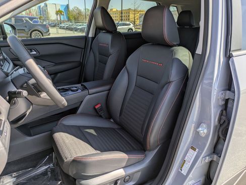 Certified 2026 Nissan Rogue SV image 13