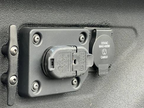 Used 2025 RAM 2500 Tradesman AWD/4WD image 9