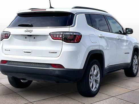 Used 2024 Jeep Compass Latitude AWD/4WD image 13