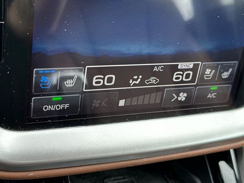 Used 2025 Subaru Outback Touring XT AWD/4WD image 25