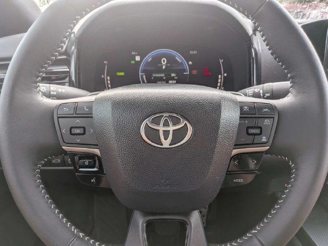 Used 2026 Toyota Camry SE w/ Convenience Package FWD image 25
