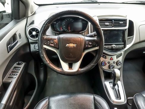 Used 2018 Chevrolet Sonic Premier image 12