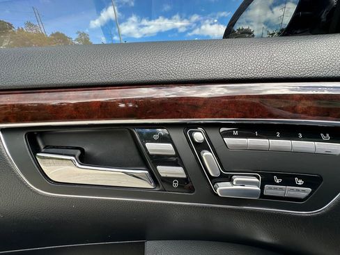 Used 2009 Mercedes-Benz S 63 AMG image 29