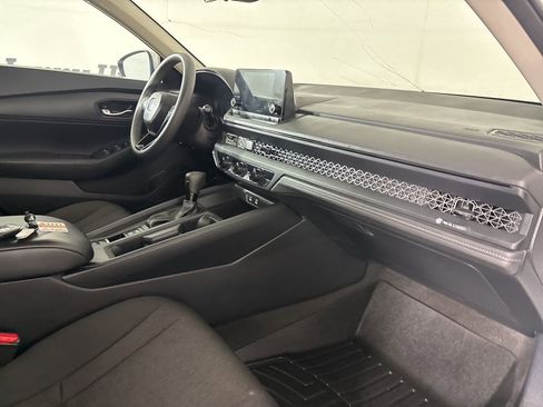 Used 2023 Honda Accord LX image 26