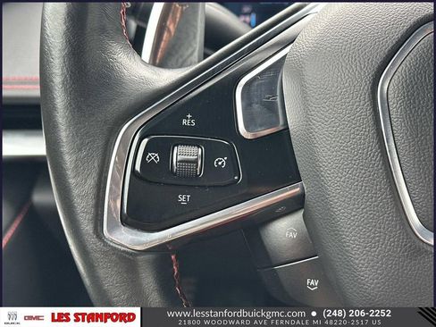 Used 2021 Chevrolet Corvette Stingray Coupe w/ Z51 Performance Package RWD image 23