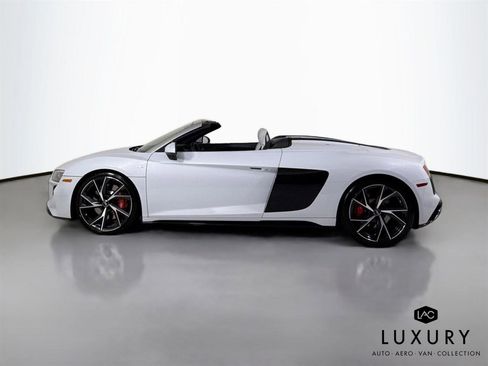 Used 2021 Audi R8 V10 w/ Premium Package image 9
