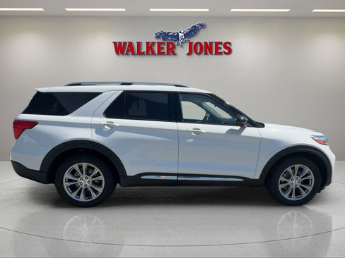 Used 2022 Ford Explorer Limited w/ Equipment Group 301A image 2