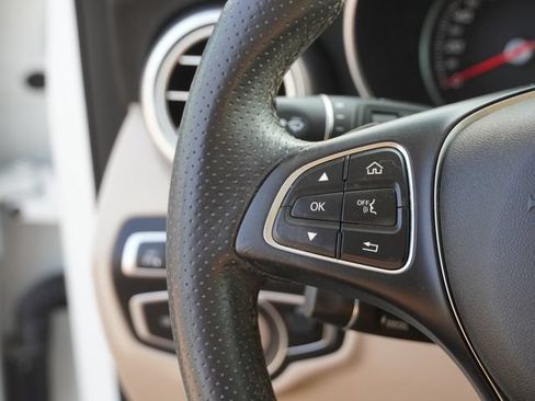 Used 2019 Mercedes-Benz GLC 300 image 29