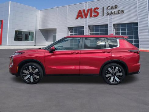 Used 2025 Mitsubishi Outlander SE AWD/4WD image 10