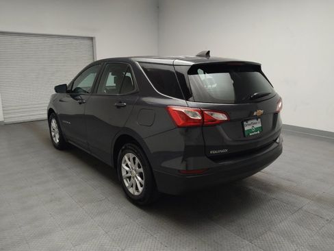 Used 2020 Chevrolet Equinox LS FWD image 5