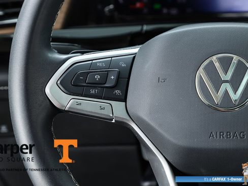 Used 2024 Volkswagen Atlas SE w/ Panoramic Sunroof Package FWD image 61