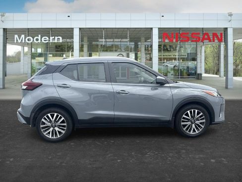 Certified 2024 Nissan Kicks SV FWD image 6