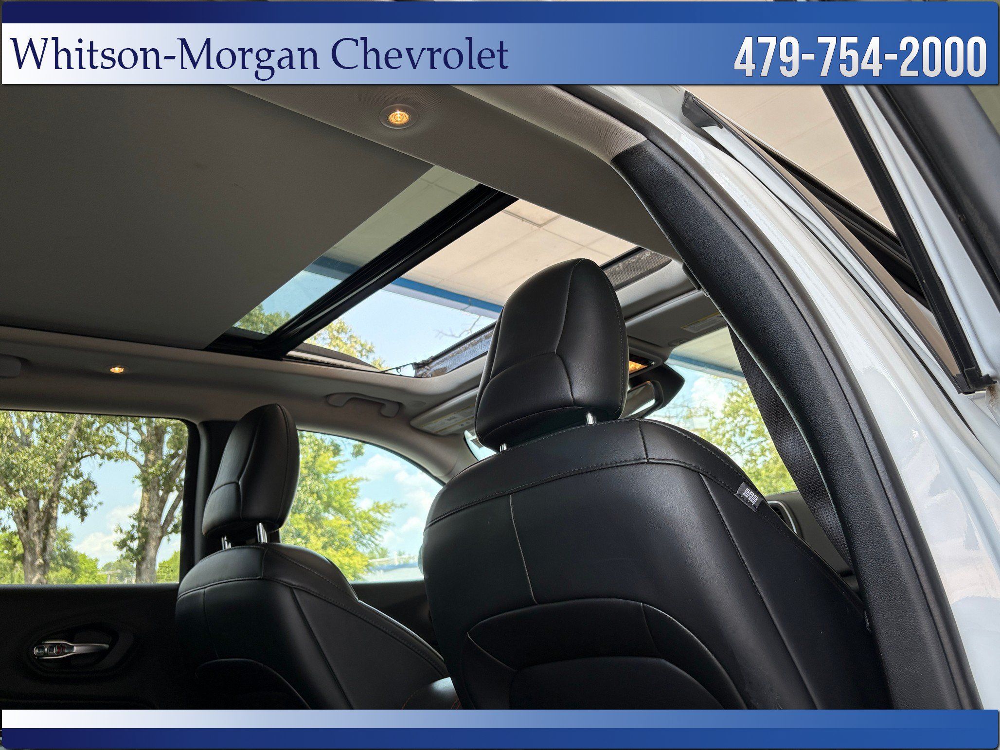 Used 2020 Jeep Cherokee Trailhawk w/ Comfort/Convenience Group AWD/4WD image 32