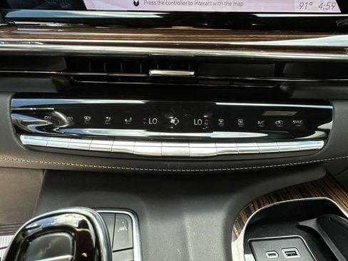 Certified 2023 Cadillac Escalade Premium Luxury RWD image 27