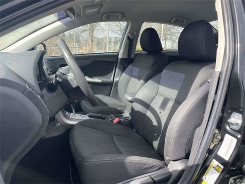 Used 2012 Toyota Corolla S image 19