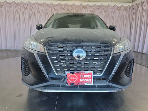 Used 2022 Nissan Kicks SV FWD image 11