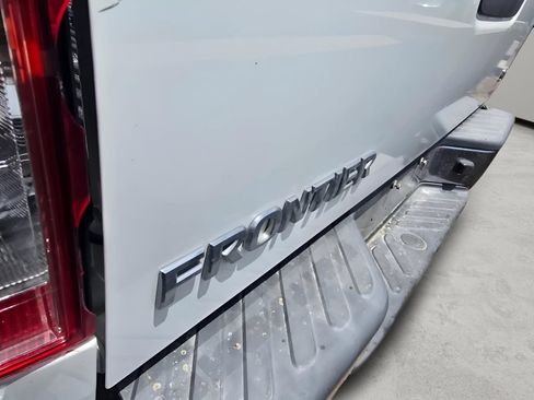 Used 2016 Nissan Frontier SV RWD image 20