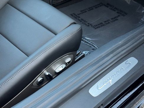 Used 2024 Porsche 718 Cayman S image 40