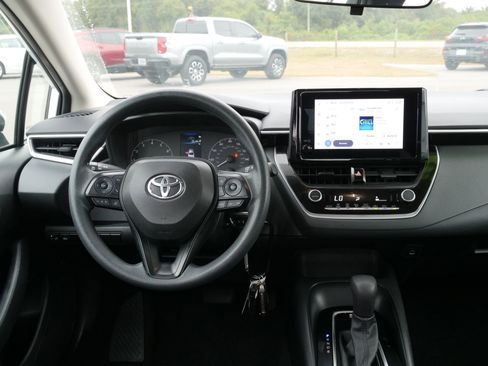 Used 2023 Toyota Corolla LE image 19
