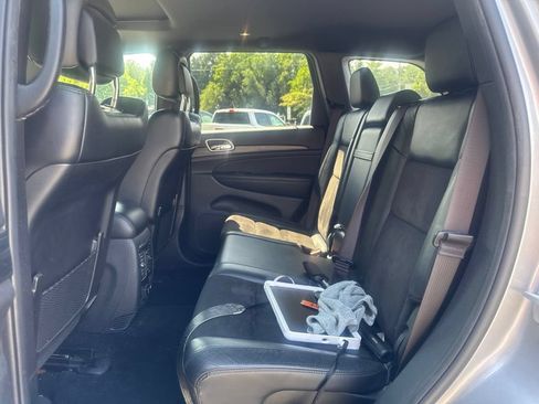 Used 2020 Jeep Grand Cherokee Altitude AWD/4WD image 17