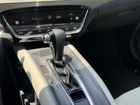 Used 2019 Honda HR-V EX image 10