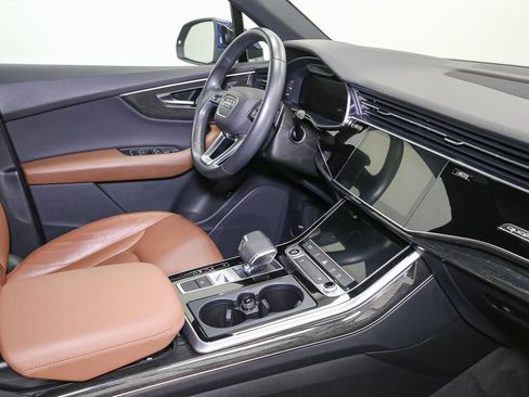 Used 2021 Audi Q7 3.0T Premium w/ Convenience Package image 22