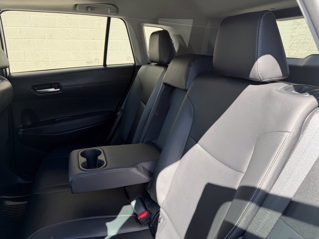 Used 2023 Toyota Corolla Cross XLE w/ Convenience Package FWD image 28