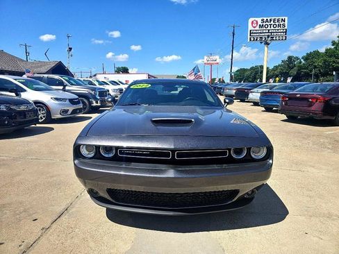 Used 2022 Dodge Challenger GT image 8