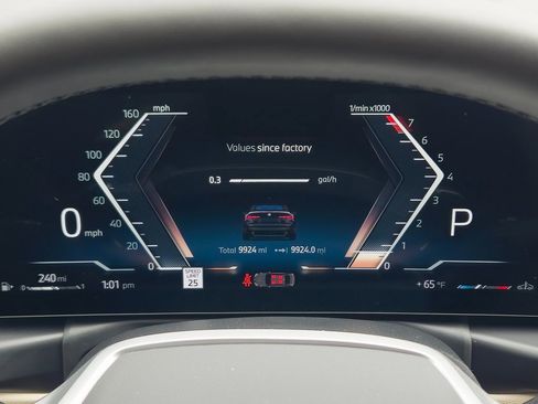 Used 2025 BMW 430i Convertible w/ Convenience Package image 18