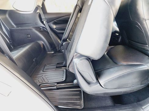 Used 2019 MAZDA CX-9 Touring image 50