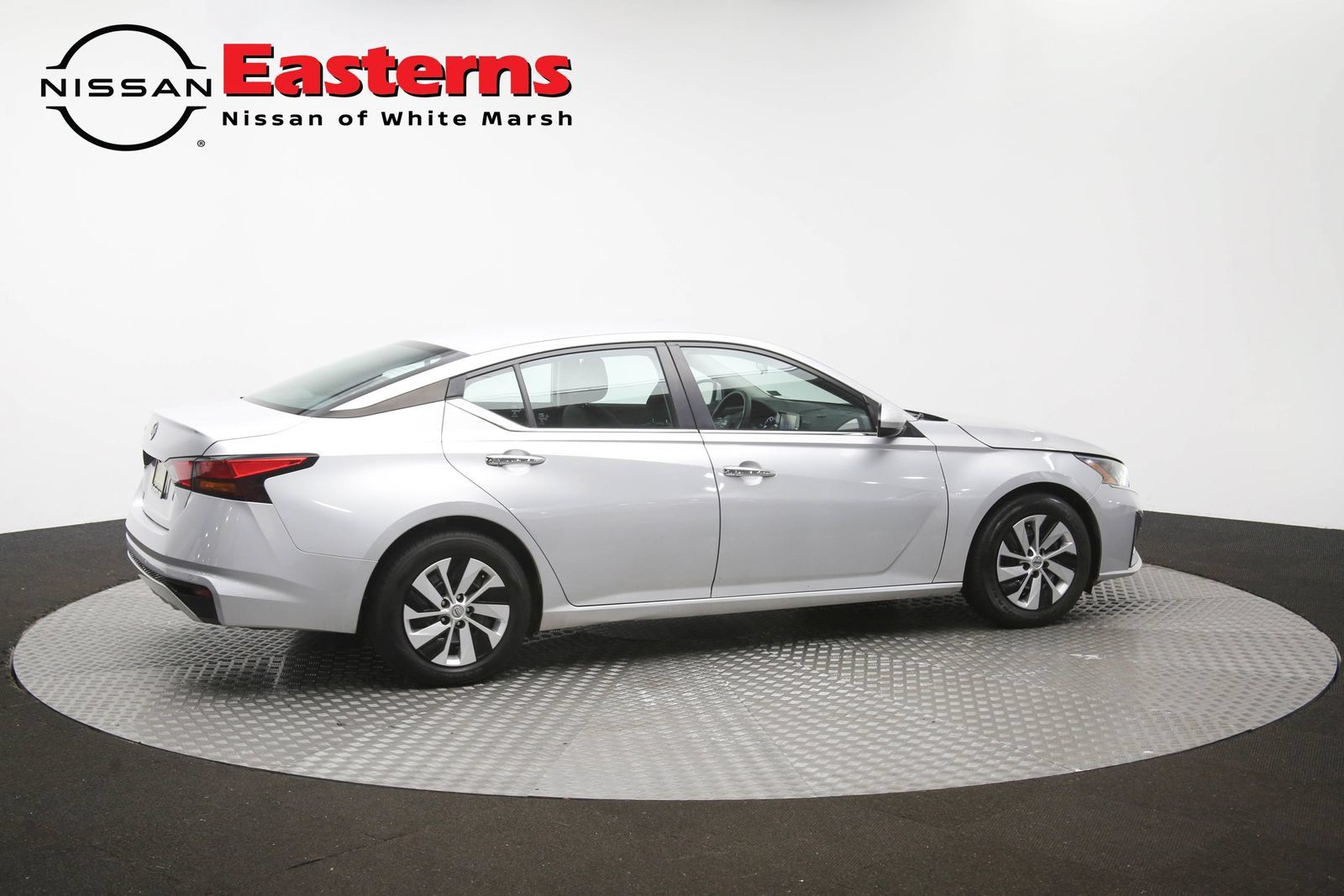 Used 2023 Nissan Altima 2.5 S FWD image 42