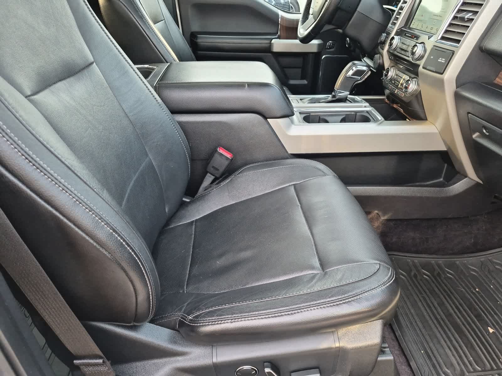 Used 2016 Ford F150 Lariat w/ Equipment Group 502A Luxury AWD/4WD image 23