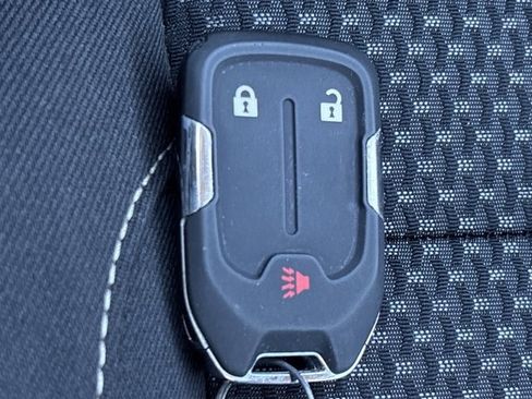 Used 2023 GMC Acadia SLE image 41