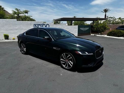 Used 2021 Jaguar XF R-Dynamic SE AWD/4WD image 3