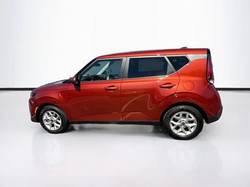 Used 2023 Kia Soul LX w/ Option Group 015 FWD image 6