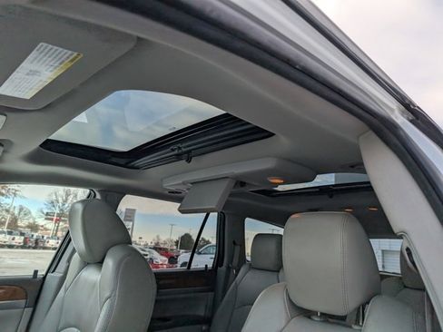 Used 2011 Buick Enclave CXL w/ Trailering Provision Package image 3