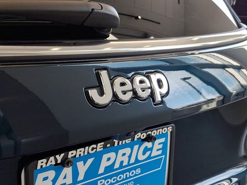 New 2026 Jeep Compass Limited image 18