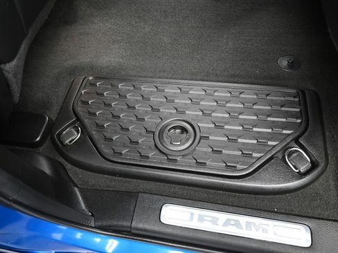 Used 2022 RAM 1500 Laramie image 38